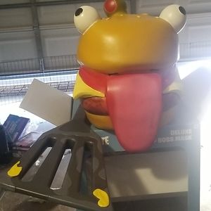 Fortnite Deluxe Beef Boss Mask